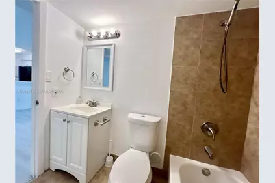 640 S Park Rd #12-4, Hollywood, FL 33021 - Photo 15