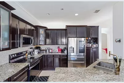 1400 Meadows Blvd #0, Weston, FL 33327 - Photo 9