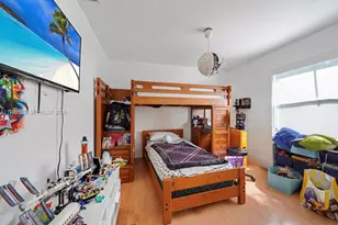 1400 Meadows Blvd, Weston, FL 33327 - Photo 23