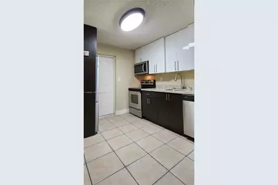 880 E 26th St, Hialeah, FL 33013 - Photo 5