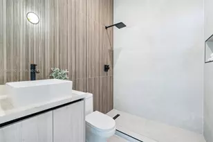 2943 SW 21st St, Miami, FL 33145 - Photo 15