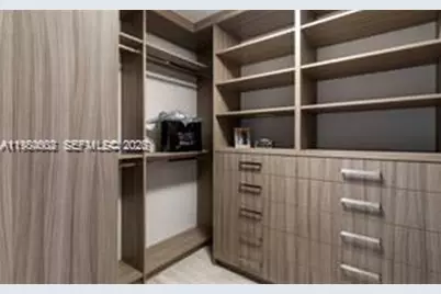 17111 Biscayne Blvd #2305, North Miami Beach, FL 33160 - Photo 39