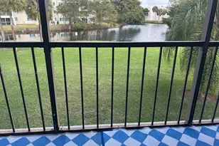 230 Lakeview Dr, Weston, FL 33326 - Photo 3