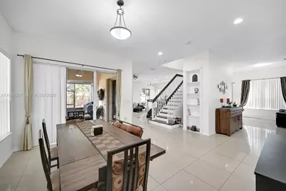 2007 NE 6th Ct, Homestead, FL 33033 - Photo 7