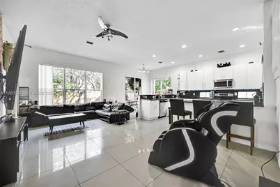 2007 NE 6th Ct, Homestead, FL 33033 - Photo 9