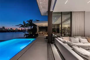 310 S Hibiscus Dr, Miami Beach, FL 33139 - Photo 3