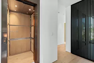 310 S Hibiscus Dr, Miami Beach, FL 33139 - Photo 37