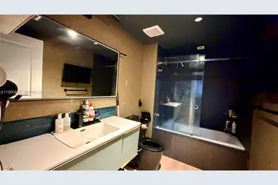 1600 NE 1st Ave #2009, Miami, FL 33132 - Photo 25