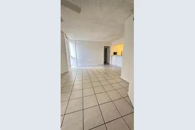 7125 NW 186th St #B110, Hialeah, FL 33015 - Photo 7