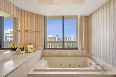 1000 W Island Blvd #2908, Aventura, FL 33160 - Photo 57