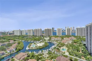 1000 W Island Blvd, Aventura, FL 33160 - Photo 43