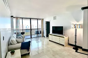 1000 W Island Blvd, Aventura, FL 33160 - Photo 11