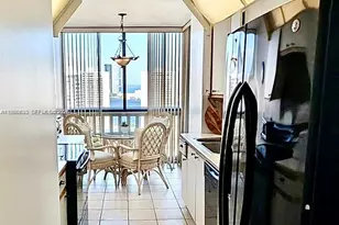 1000 W Island Blvd, Aventura, FL 33160 - Photo 33