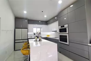 1225 NE 32nd Ave, Homestead, FL 33033 - Photo 3