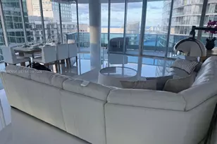 200 Biscayne Blvd Way, Miami, FL 33131 - Photo 3