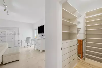 18450 NE 30th Place, Aventura, FL 33160 - Photo 21