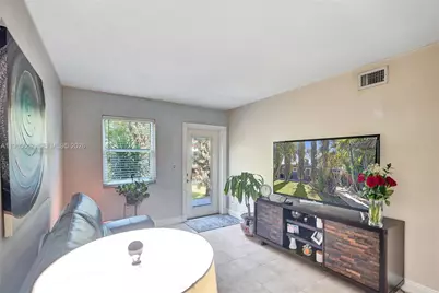 2258 SW 15th St, Miami, FL 33145 - Photo 19