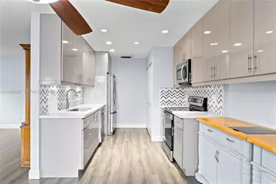 14600 Lucy Dr, Delray Beach, FL 33484 - Photo 3