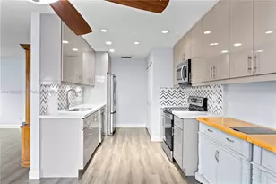 14600 Lucy Dr, Delray Beach, FL 33484 - Photo 3