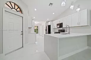 22665 Meridiana Dr, Boca Raton, FL 33433 - Photo 13