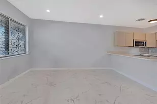 820 SW 11th Ave, Hallandale Beach, FL 33009 - Photo 7