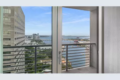 325 S Biscayne Blvd #4314, Miami, FL 33131 - Photo 3