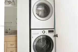 8006 SW 149th Ave, Miami, FL 33193 - Photo 9