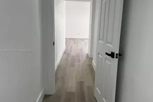 11840 NE 19th Dr, North Miami, FL 33181 - Photo 11