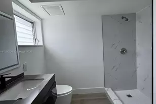 11840 NE 19th Dr, North Miami, FL 33181 - Photo 15