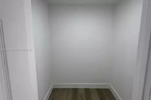 11840 NE 19th Dr, North Miami, FL 33181 - Photo 21