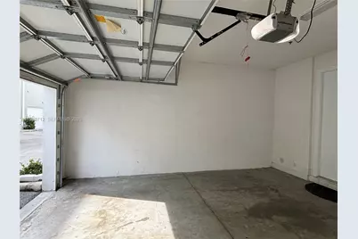 440 NE 35th Ct #2, Oakland Park, FL 33334 - Photo 9