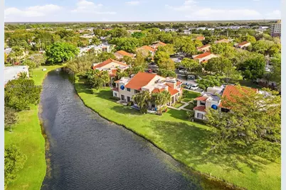 567 Racquet Club Rd #18, Weston, FL 33326 - Photo 7