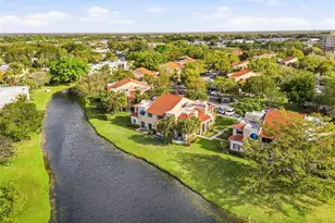 567 Racquet Club Rd, Weston, FL 33326 - Photo 7