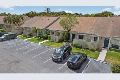 11160 NW 37th St, Sunrise, FL 33351 - Photo 35