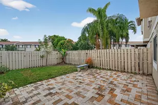 11160 NW 37th St, Sunrise, FL 33351 - Photo 33