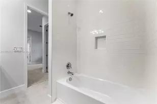 14209 Lacebark Ln, Westlake, FL 33470 - Photo 29