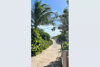 7135 Collins Ave #605, Miami Beach, FL 33141 - Photo 21
