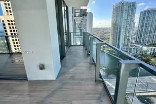 68 SE 6th St, Miami, FL 33131 - Photo 15