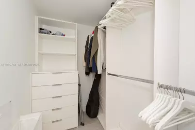 16385 Biscayne Blvd #2304, North Miami Beach, FL 33160 - Photo 43