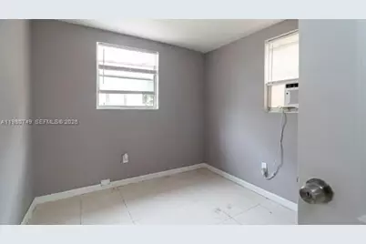 2378 NW 60th St, Miami, FL 33142 - Photo 21