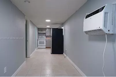 2378 NW 60th St, Miami, FL 33142 - Photo 23