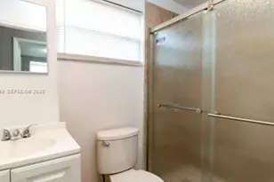 2378 NW 60th St, Miami, FL 33142 - Photo 15