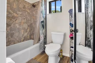 402 SE 14th St, Dania Beach, FL 33004 - Photo 35