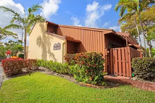 402 SE 14th St, Dania Beach, FL 33004 - Photo 3