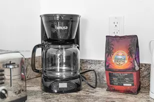 1044 SW 13th Ct, Miami, FL 33135 - Photo 15