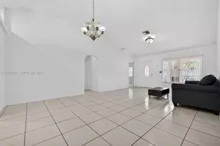 1700 SW 97th Ave, Miramar, FL 33025 - Photo 7