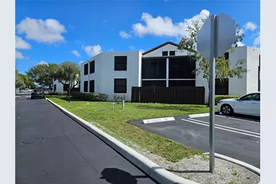 216 Lake Pointe Dr #227, Oakland Park, FL 33309 - Photo 3