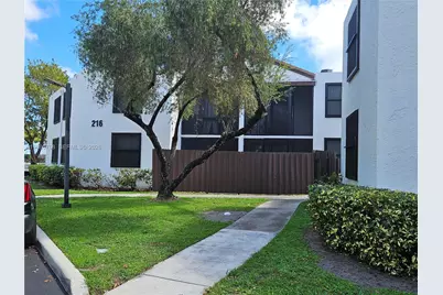 216 Lake Pointe Dr #227, Oakland Park, FL 33309 - Photo 1