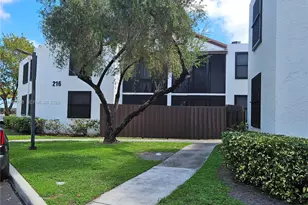 216 Lake Pointe Dr, Oakland Park, FL 33309 - Photo 1