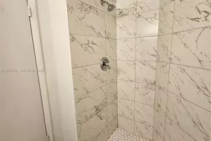 216 Lake Pointe Dr, Oakland Park, FL 33309 - Photo 35